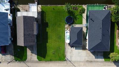 Homes for sale in Barataria, LA | 4921 Lisa Ann Dr, Barataria, LA 70036 | MLS# NO2524600