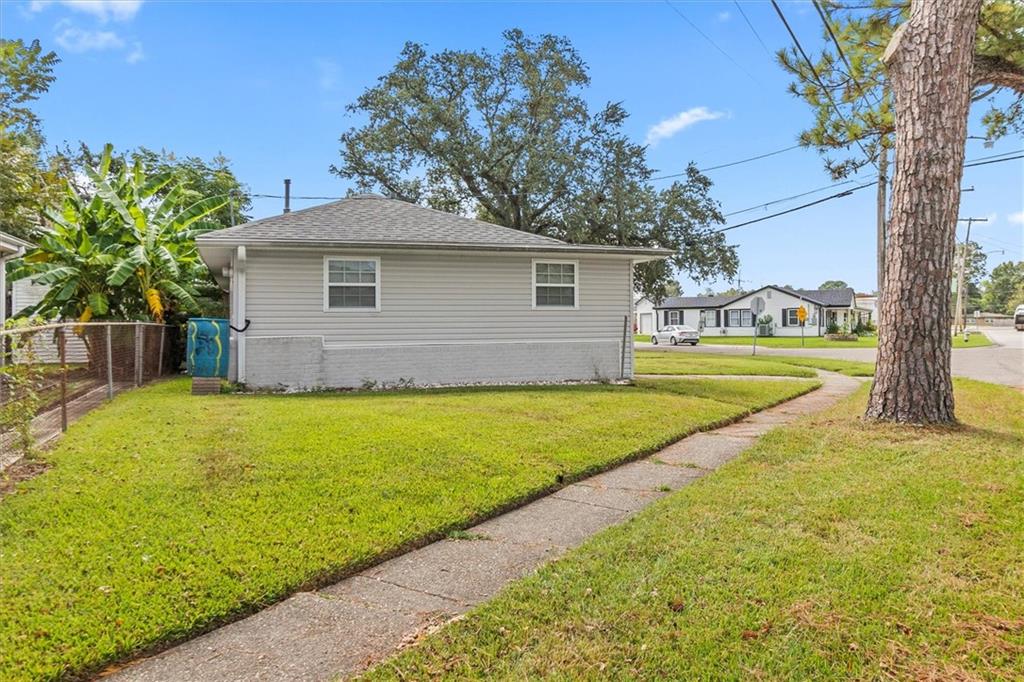 Homes for sale in River Ridge, LA | 301 Rural Street, River Ridge, LA 70123 | MLS# NO2524725