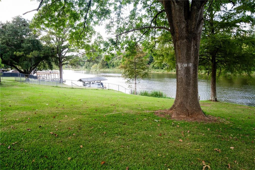 Homes for sale in Natchitoches, LA | 244 Vienna Bend Dr, Natchitoches, LA 71457 | MLS# CN2525557