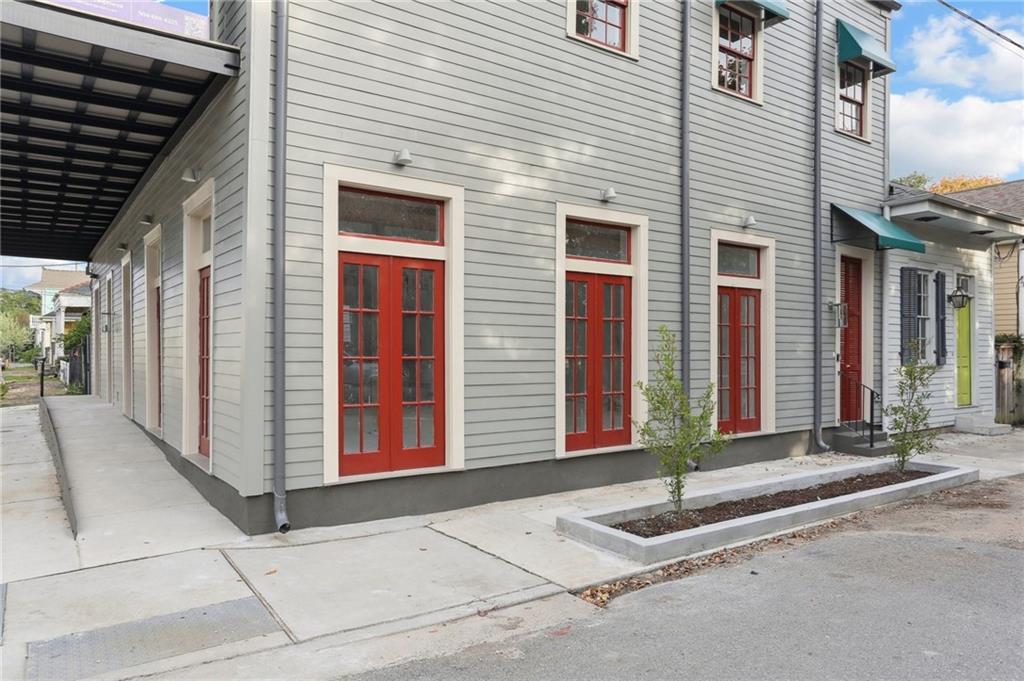 Homes for sale in New Orleans, LA | 601 Eighth Street, New Orleans, LA 70115 | MLS# NO2526081