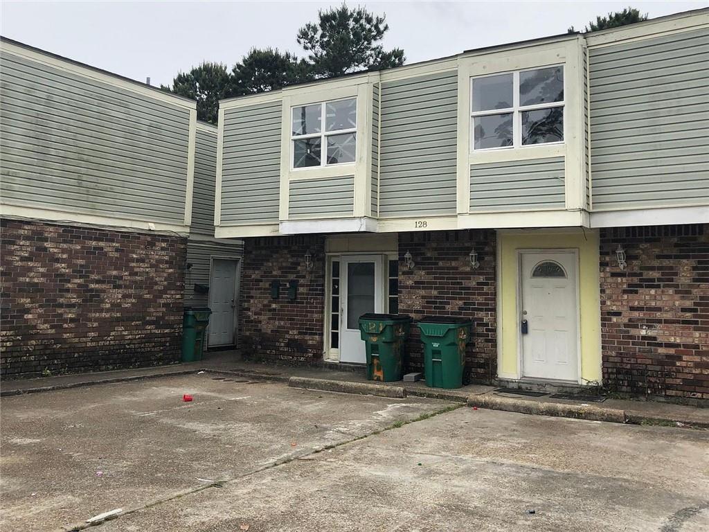 Homes for sale in Gretna, LA | 128 Fairfield Avenue, Gretna, LA 70056 | MLS# NO2526044