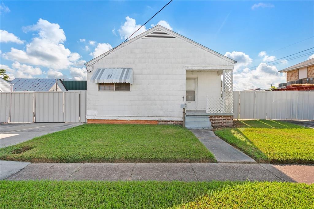 Homes for sale in Marrero, LA | 713 Michael Street, Marrero, LA 70072 | MLS# NO2526347