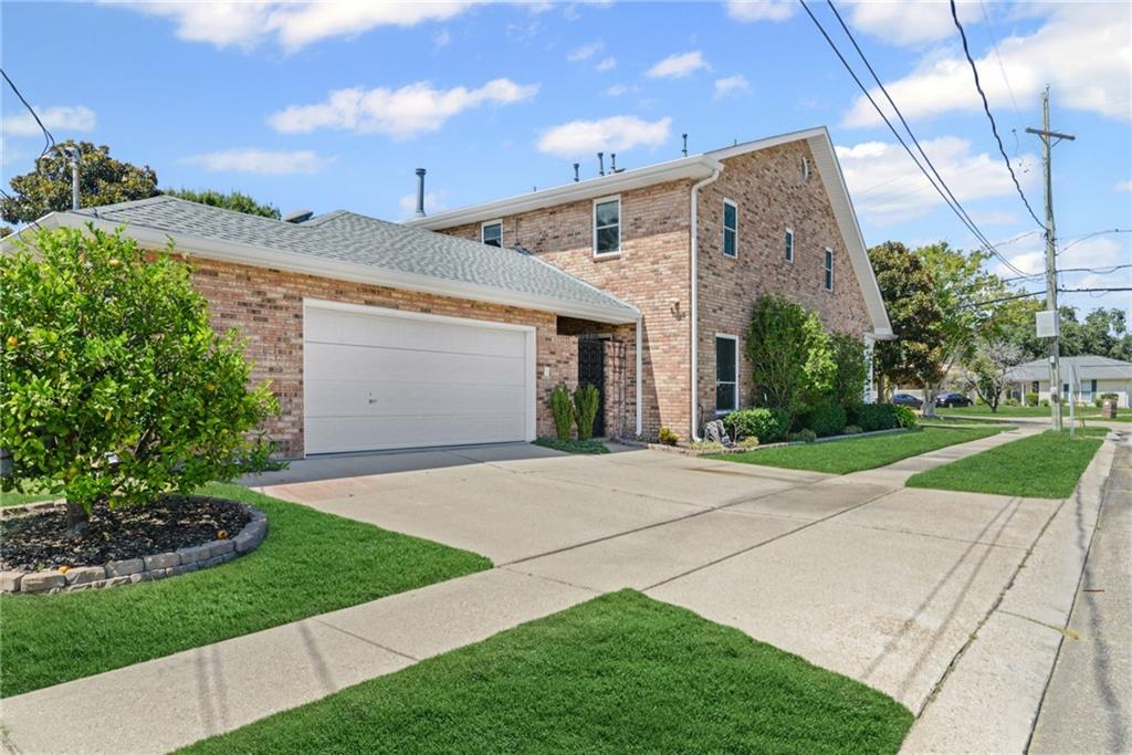 Homes for sale in Metairie, LA | 4800 Avron Boulevard, Metairie, LA 70006 | MLS# NO2526678