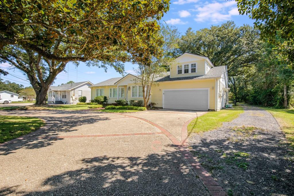 Homes for sale in Laplace, LA | 1105 Main Street, Laplace, LA 70068 | MLS# NO2526334