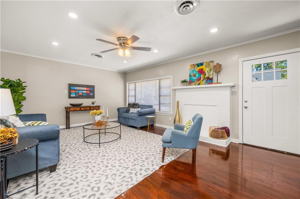 Homes for sale in Pineville, LA | 407 Corrine Street, Pineville, LA 71360 | MLS# CN2526497