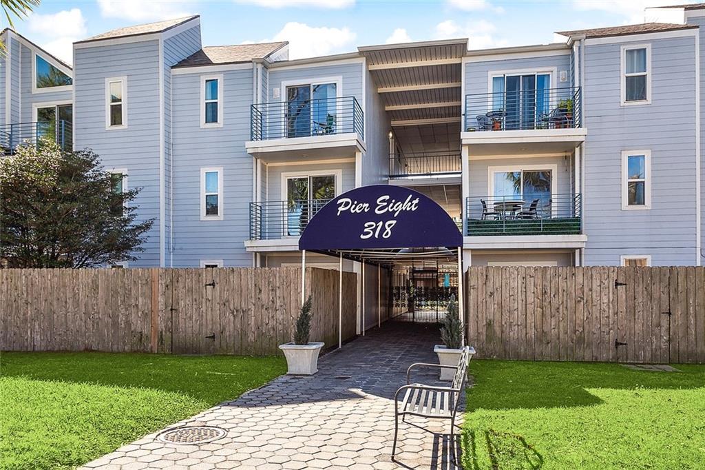 Homes for sale in New Orleans, LA | 318 Lake Marina Avenue #303, New Orleans, LA 70124 | MLS# NO2527010