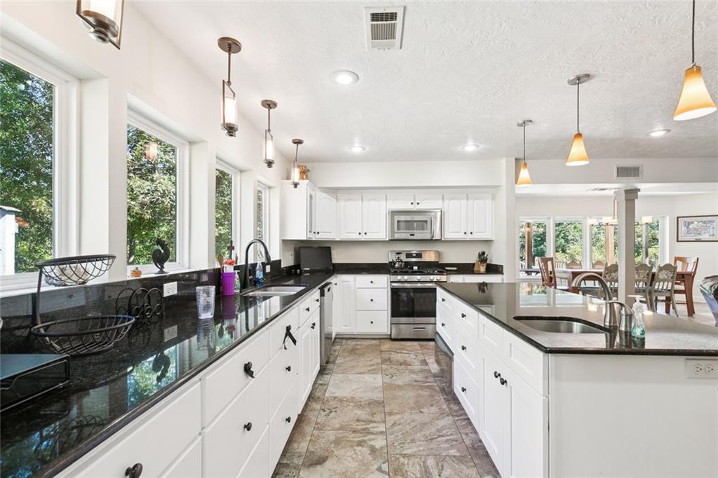 Homes for sale in Poplarville, MS | 203 John Henry Lake Road, Poplarville, MS 39470 | MLS# NO2526946