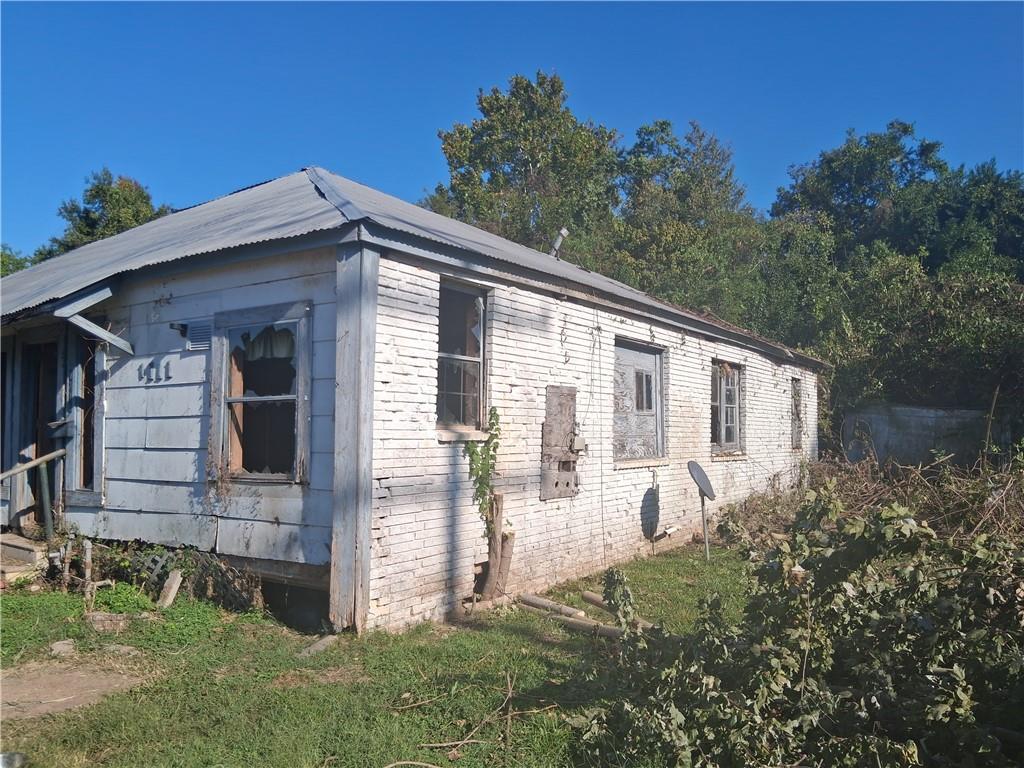 Homes for sale in Alexandria, LA | 1111 Yoist Street, Alexandria, LA 71301 | MLS# CN2527060