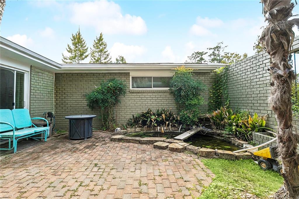 Homes for sale in Mandeville, LA | 697 Cambronne Street, Mandeville, LA 70448 | MLS# NO2527107