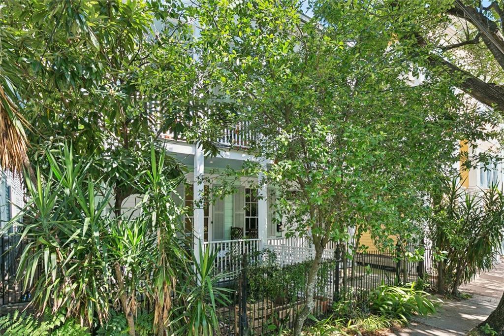 Homes for sale in New Orleans, LA | 1411-13 Terpsichore Street, New Orleans, LA 70130 | MLS# NO2526909