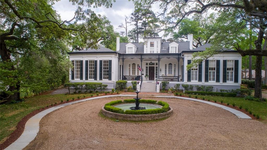 Homes for sale in Natchez, MS | 307 Oak Street, Natchez, MS 39120 | MLS# NO2525957