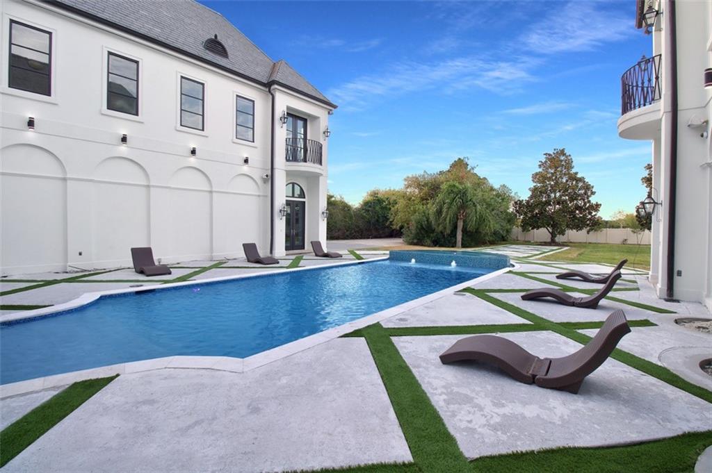 Homes for sale in Kenner, LA | 6 Oakland Road, Kenner, LA 70065 | MLS# NO2527212