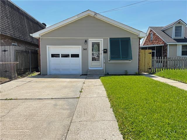 Homes for sale in Harahan, LA | 342 Oak Avenue, Harahan, LA 70123 | MLS# NO2527363