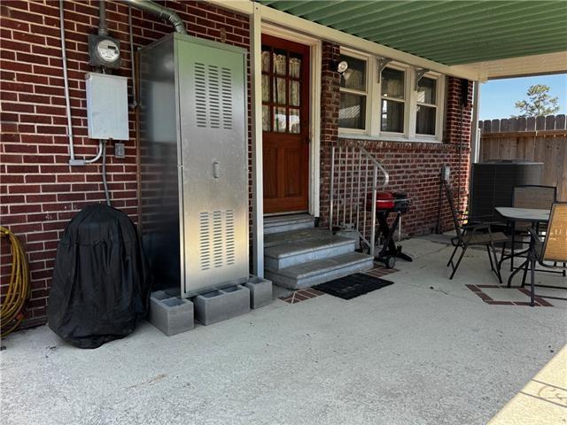 Homes for sale in Harahan, LA | 342 Oak Avenue, Harahan, LA 70123 | MLS# NO2527363