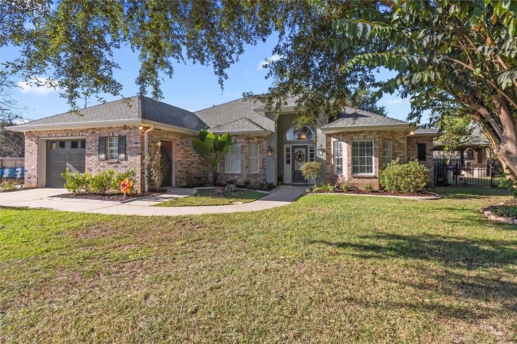 Homes for sale in Abita Springs, LA | 108 Arapaho Court, Abita Springs, LA 70420 | MLS# NO2523326