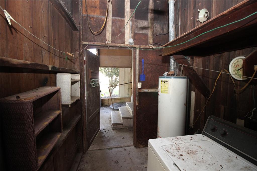 Homes for sale in Bunkie, LA | 106 E Commercial Street, Bunkie, LA 71322 | MLS# CN2527428