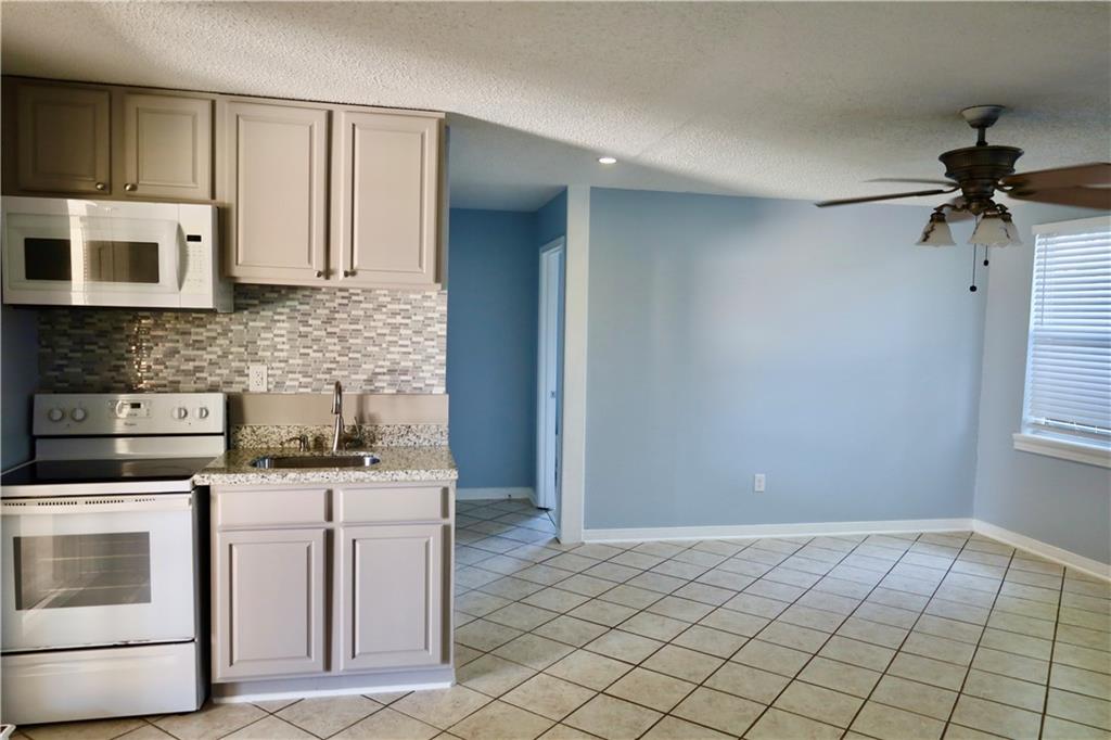 Homes for sale in Gretna, LA | 2205 Claire Avenue, Gretna, LA 70053 | MLS# NO2527418