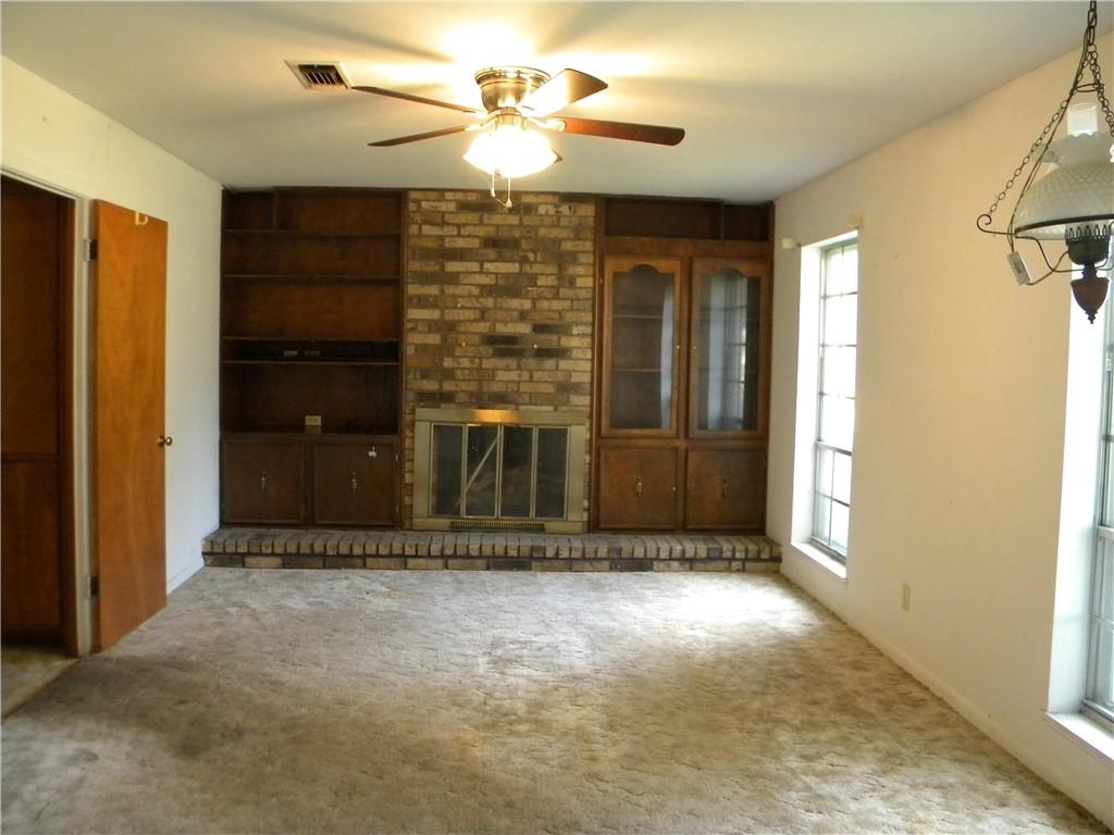 Homes for sale in Alexandria, LA | 304 Meadowlark Dr, Alexandria, LA 71303 | MLS# CN2526350