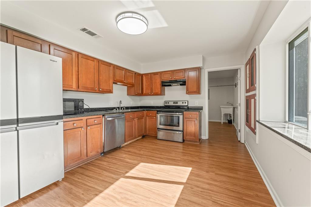 Homes for sale in Slidell, LA | 130 Trafalgar Square, Slidell, LA 70461 | MLS# NO2527516