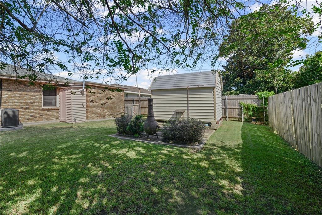 Homes for sale in Gretna, LA | 9 Maple Lane, Gretna, LA 70053 | MLS# NO2527717