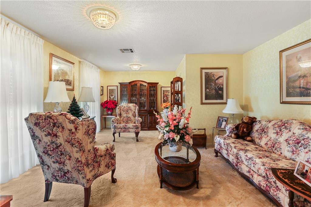 Homes for sale in Harahan, LA | 8112 Ferrara Dr, Harahan, LA 70123 | MLS# NO2527768