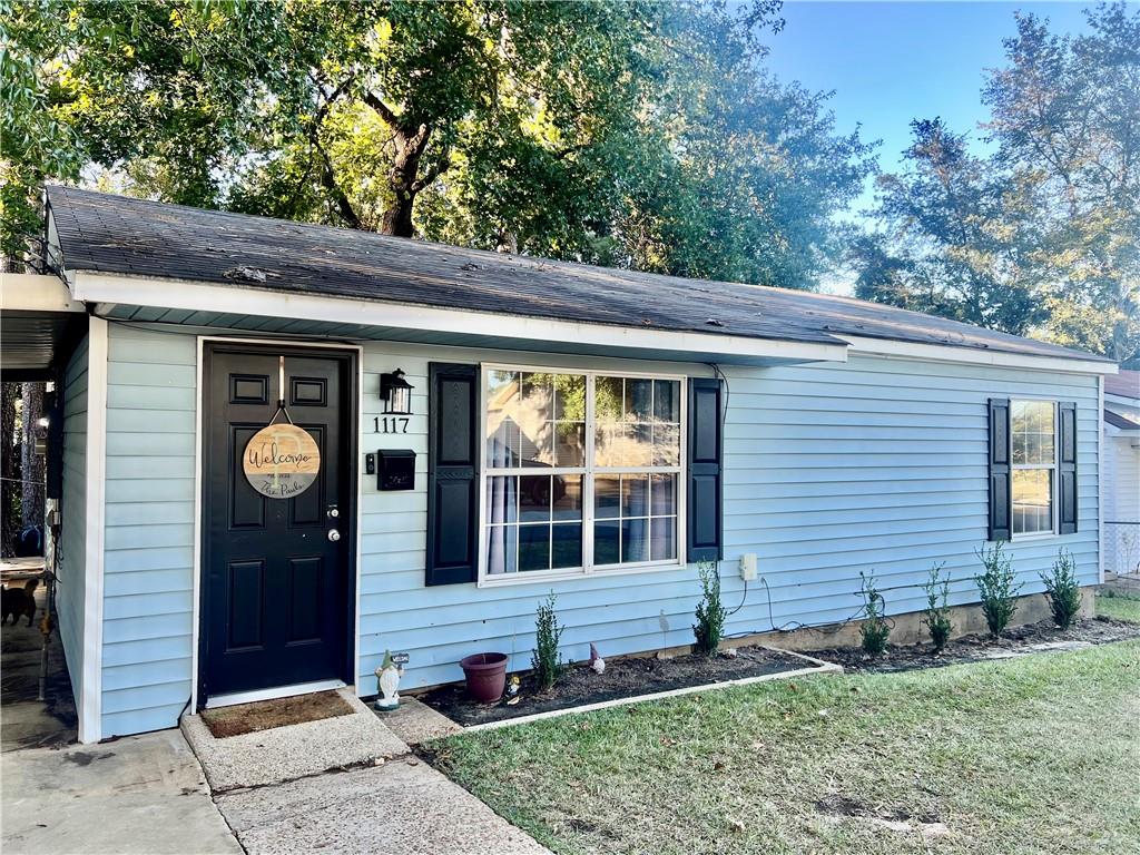 Homes for sale in Pineville, LA | 1117 Milam Street, Pineville, LA 71360 | MLS# CN2527930