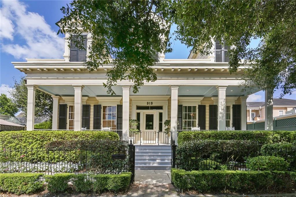 Homes for sale in New Orleans, LA | 919 Robert Street, New Orleans, LA 70115 | MLS# NO2527917