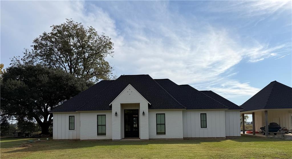 Homes for sale in Natchez, LA | 375 Robert Lacaze Road, Natchez, LA 71456 | MLS# CN2527850