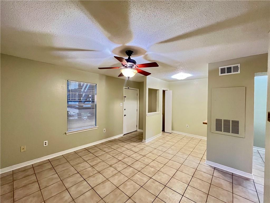 Homes for sale in Metairie, LA | 2330 Edenborn Avenue #116, Metairie, LA 70001 | MLS# NO2527731