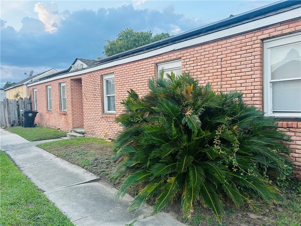 Homes for sale in New Orleans, LA | 2621 Filmore Avenue, New Orleans, LA 70122 | MLS# NO2528054