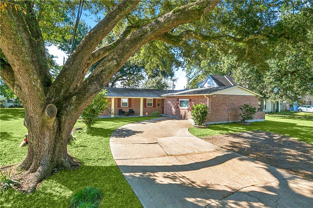 Homes for sale in Laplace, LA | 408 Bellevue Dr, Laplace, LA 70068 | MLS# NO2528522