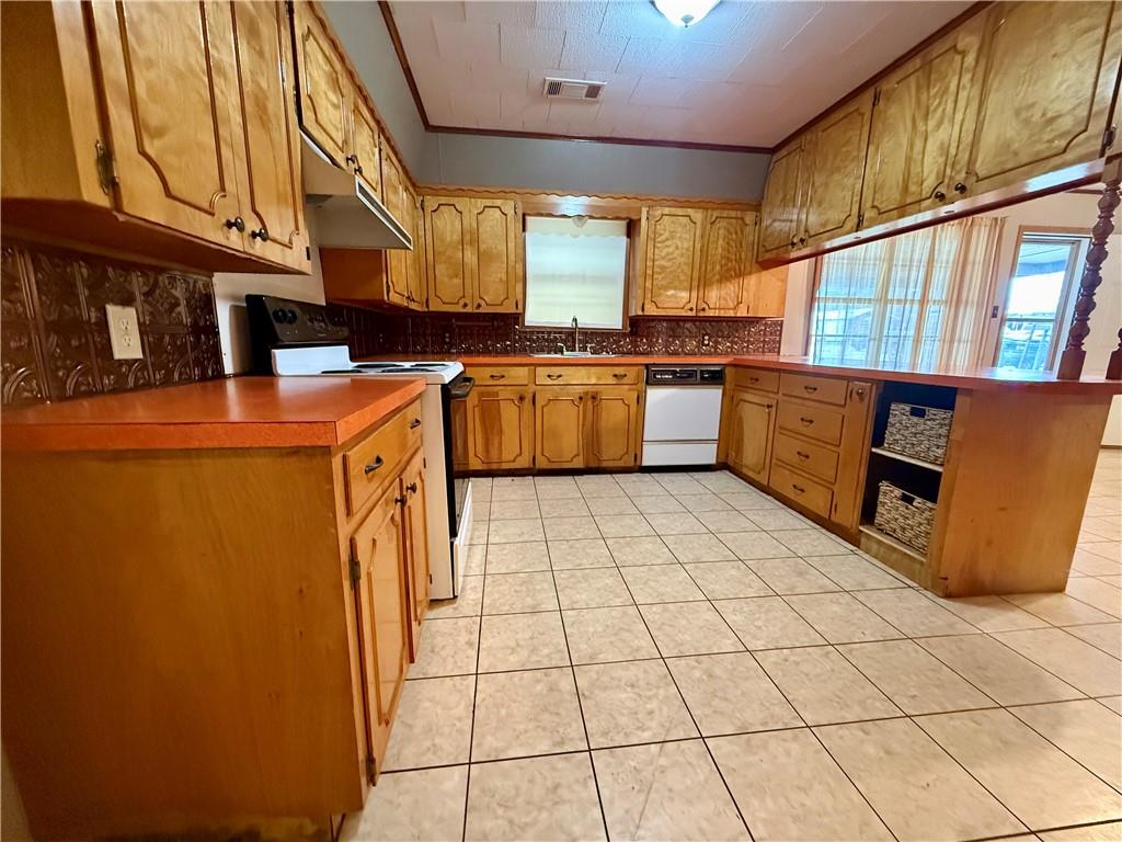 Homes for sale in Jonesville, LA | 1402 N Park Street, Jonesville, LA 71343 | MLS# CN2528491