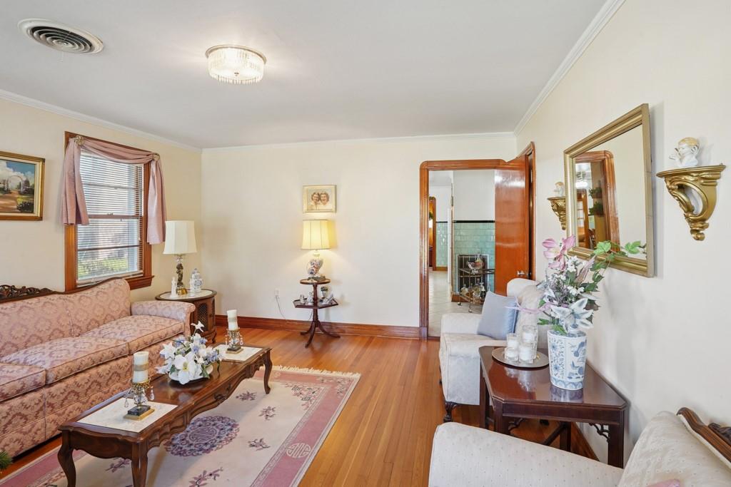 Homes for sale in Jefferson, LA | 757 Jefferson Heights Avenue, Jefferson, LA 70121 | MLS# NO2526687