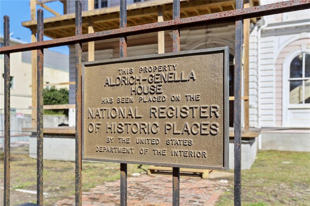 Homes for sale in New Orleans, LA | 4801 St Charles Avenue, New Orleans, LA 70115 | MLS# NO2528601