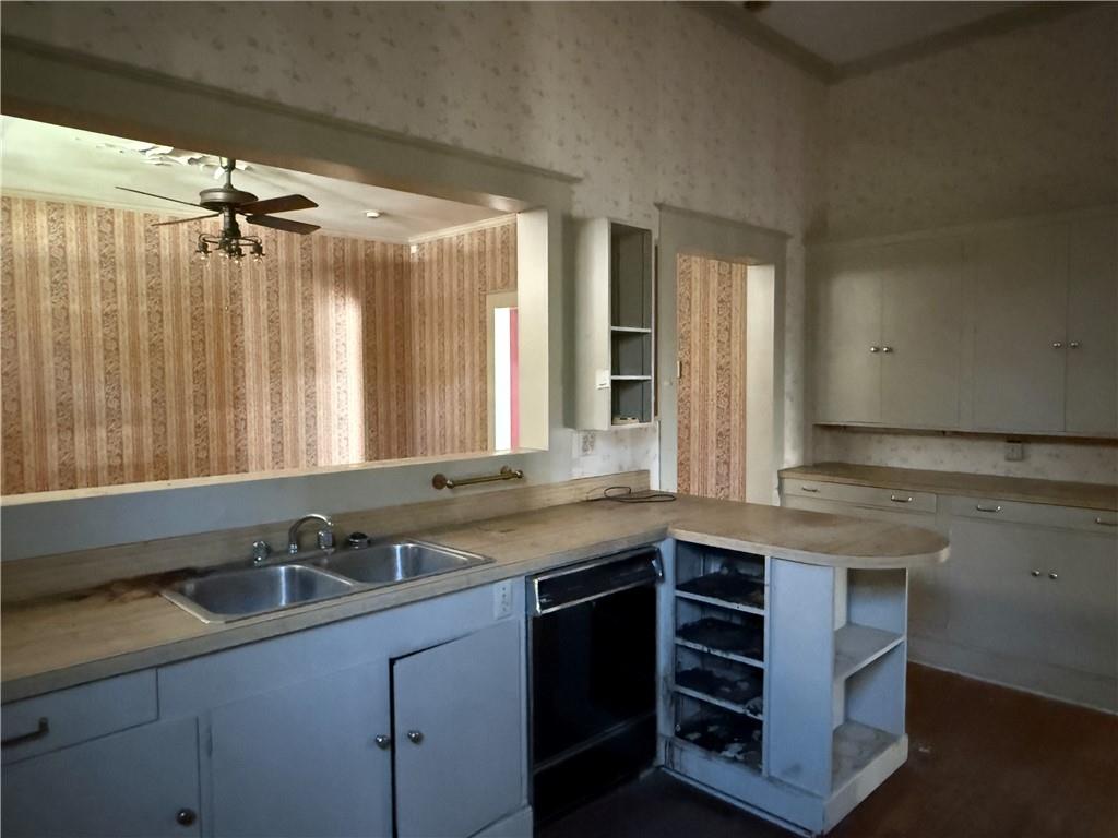 Homes for sale in Alexandria, LA | 2229 Jackson Street, Alexandria, LA 71301 | MLS# CN2528866