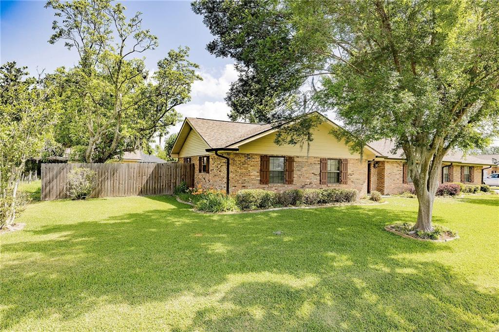 Homes for sale in Houma, LA | 208 Aline Street Street, Houma, LA 70364 | MLS# NO2528958