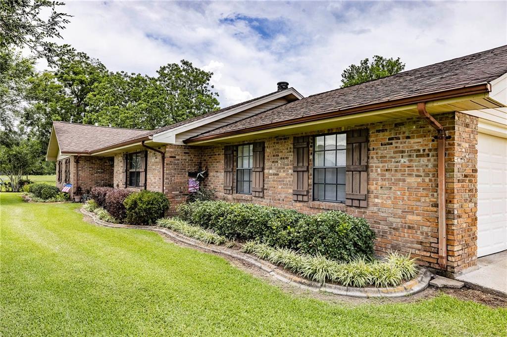 Homes for sale in Houma, LA | 208 Aline Street Street, Houma, LA 70364 | MLS# NO2528958