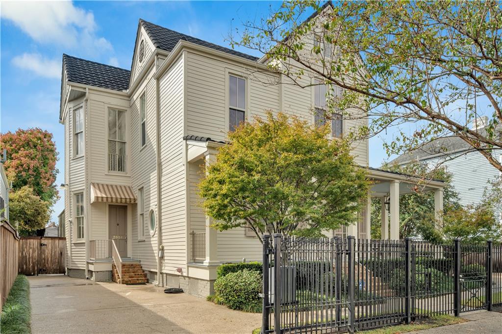 Homes for sale in New Orleans, LA | 3914 Prytania Street, New Orleans, LA 70115 | MLS# NO2527826