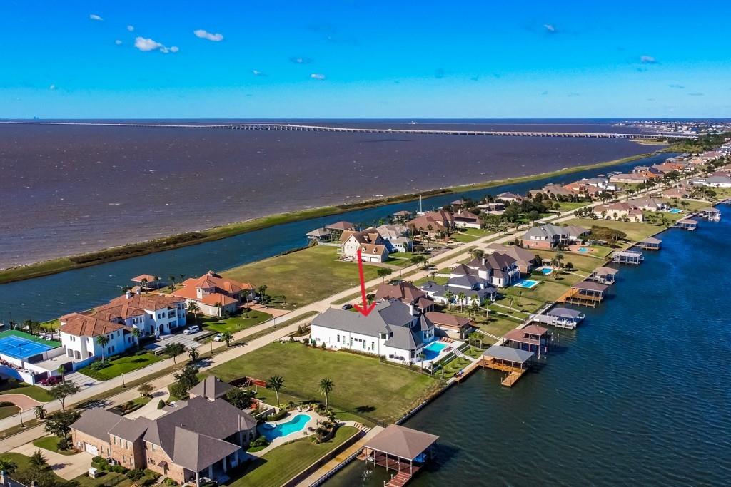 Homes for sale in Slidell, LA | 1085 Lakeshore Boulevard, Slidell, LA 70461 | MLS# NO2529108