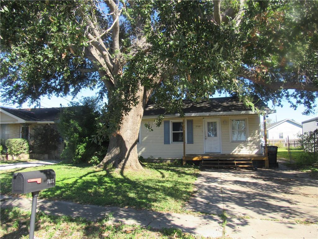 Homes for sale in Arabi, LA | 7223 Friscoville Avenue, Arabi, LA 70032 | MLS# NO2529262