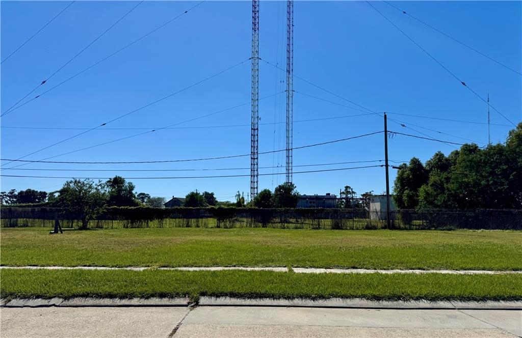 Homes for sale in Chalmette, LA | 712 Daryl Dr, Chalmette, LA 70043 | MLS# NO2529313