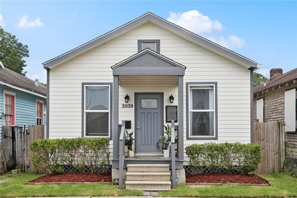 Homes for sale in New Orleans, LA | 3039 College Court, New Orleans, LA 70125 | MLS# NO2514158