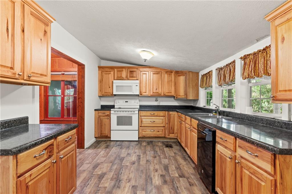 Homes for sale in Pollock, LA | 180 Windywood Lane, Pollock, LA 71467 | MLS# CN2530415