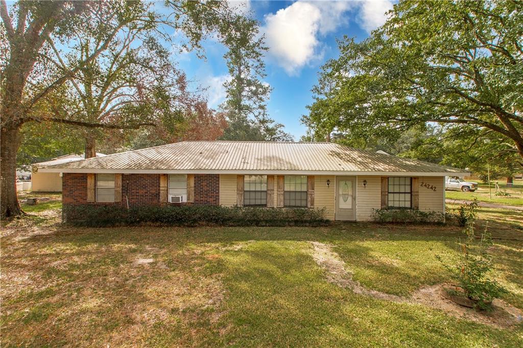 Homes for sale in Ponchatoula, LA | 24242 Verneuil Lane, Ponchatoula, LA 70454 | MLS# NO2530497
