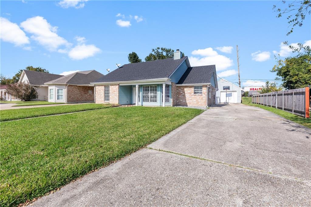 Homes for sale in Destrehan, LA | 269 Villere Dr, Destrehan, LA 70047 | MLS# NO2525713
