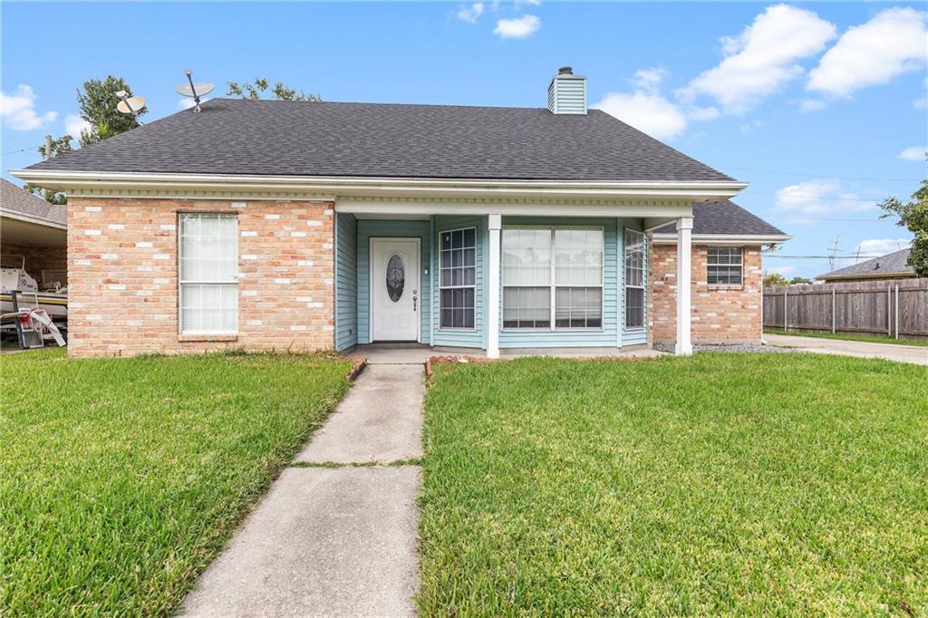Homes for sale in Destrehan, LA | 269 Villere Dr, Destrehan, LA 70047 | MLS# NO2525713
