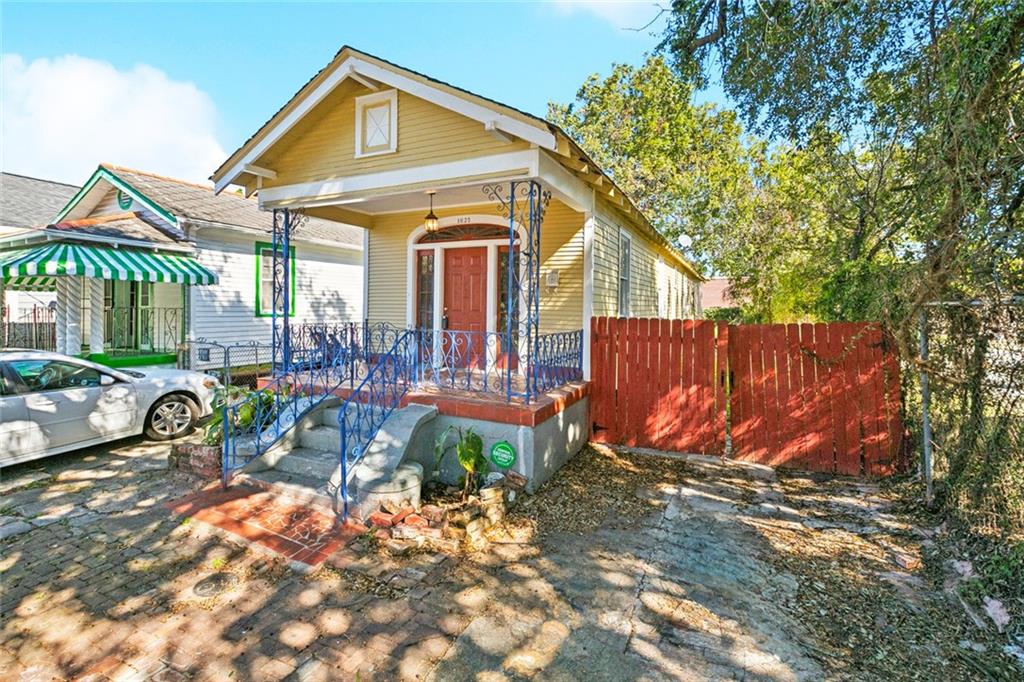 Homes for sale in New Orleans, LA | 1625 Frenchmen Street, New Orleans, LA 70116 | MLS# NO2530598