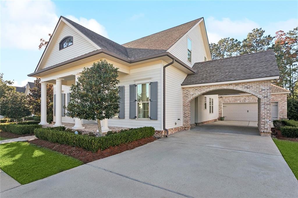 Homes for sale in Mandeville, LA | 116 Oleander Court, Mandeville, LA 70471 | MLS# NO2530723