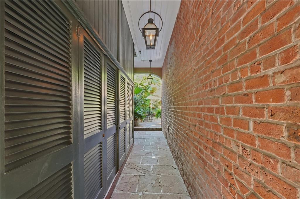 Homes for sale in New Orleans, LA | 1015 Burgundy Street #3, New Orleans, LA 70116 | MLS# NO2528991
