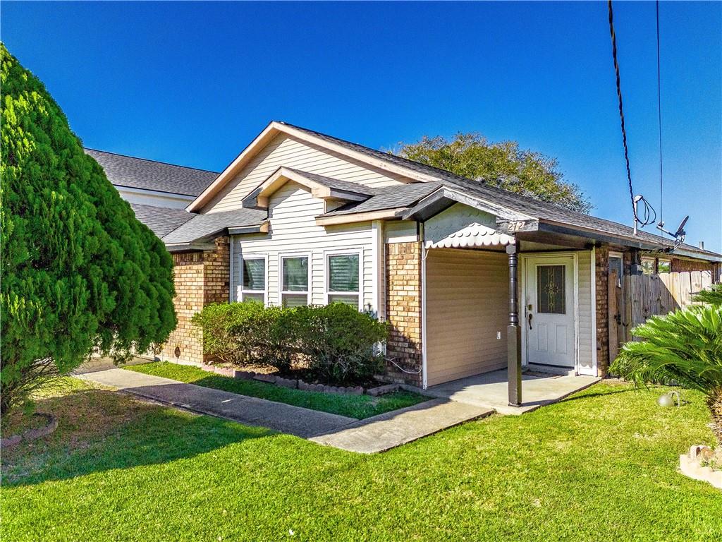 Homes for sale in Waggaman, LA | 272 Jeffer Dr, Waggaman, LA 70094 | MLS# NO2531123